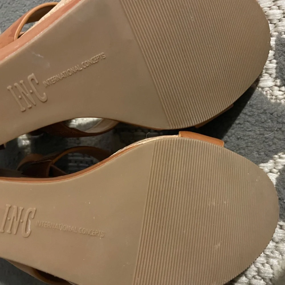 INC Wedges - Picture 4 of 5